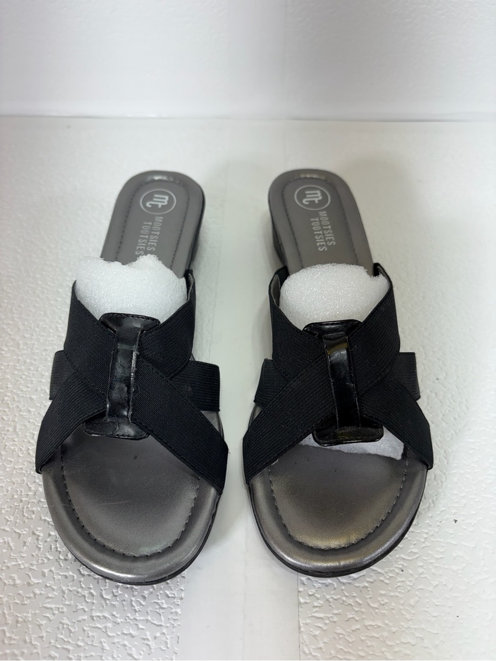 Mootsies Tootsies Black Elastic Cross-Strap Slide Sandals Metallic Footbed s210
